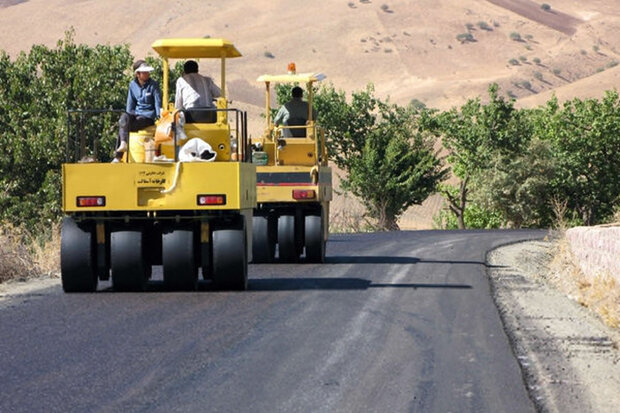 نهضت آسفالت در روستاهای محمدیه کلید خورد