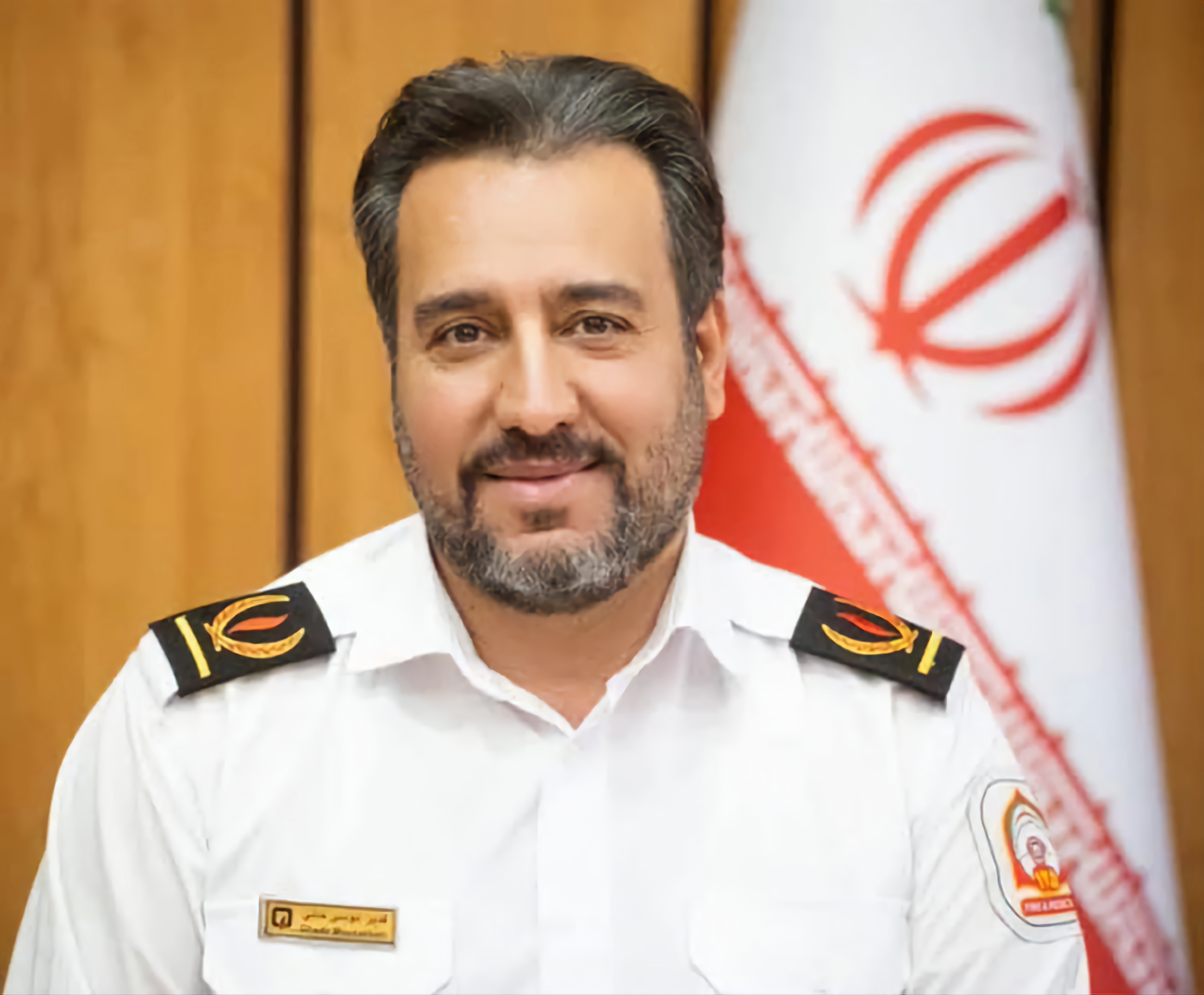 استقرار ۷ اکیپ سازمان آتش نشانی قزوین در مسیر راهپیمایی ۲۲بهمن 