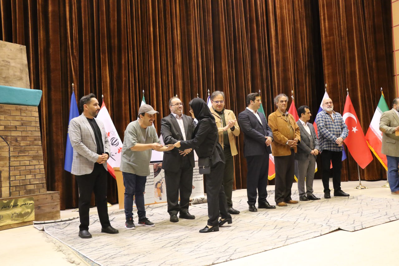 تصاویر