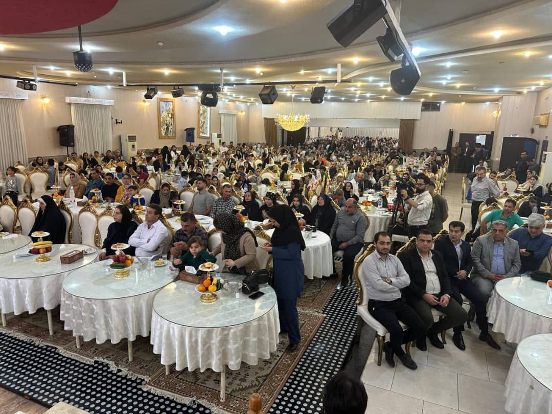 جشن روز کار گر توسط شهرداری لاهیجان با حضور دکتر ظریف