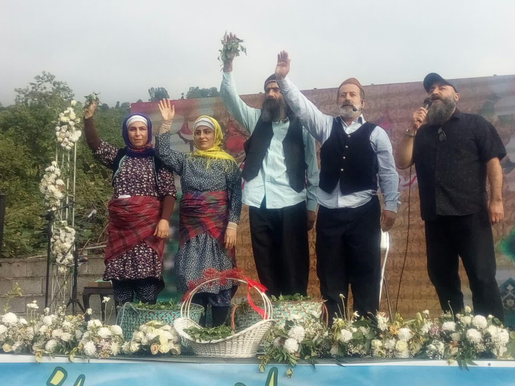 تصاویر
