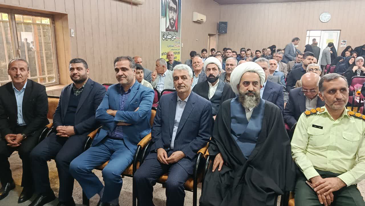 فرماندار رودسر در مراسم تجلیل از معلمان شهرستان گفت 
