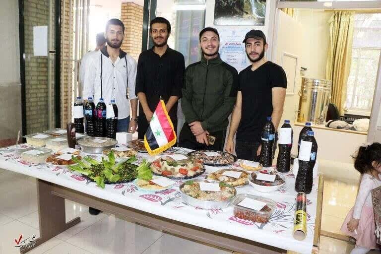 جشنواره غذای ملل در دانشگاه بین الملل امام خمینی برگزار شد