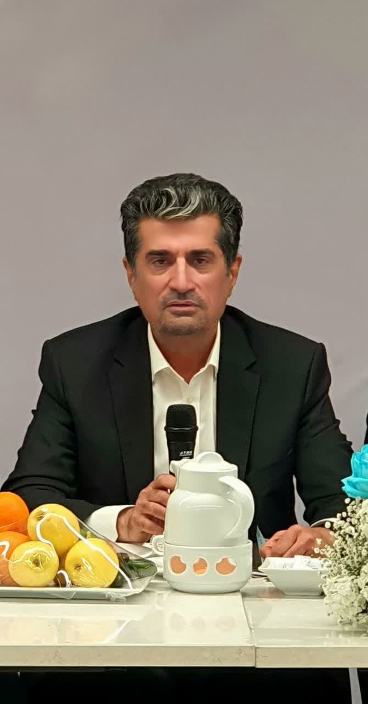 سرلیست ائتلاف اتحاد پیشرو در جمع رسانه های جمعی: با افتخار اذعان می کنیم که در این دوره ریل گذاری خوبی در اتاق بازرگانی قزوین شده است